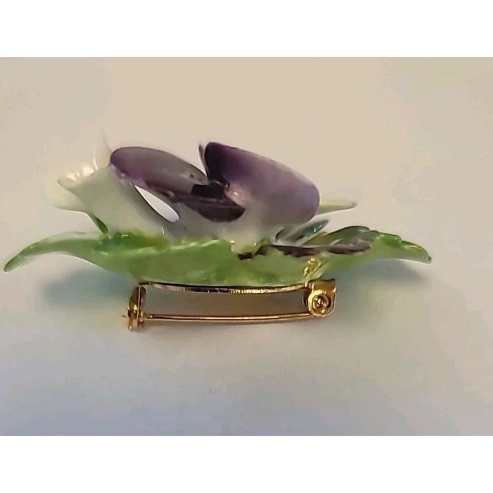 Vintage Cara Bone China Staffordshire Fine‎ Flower Brooch England Pin Statement